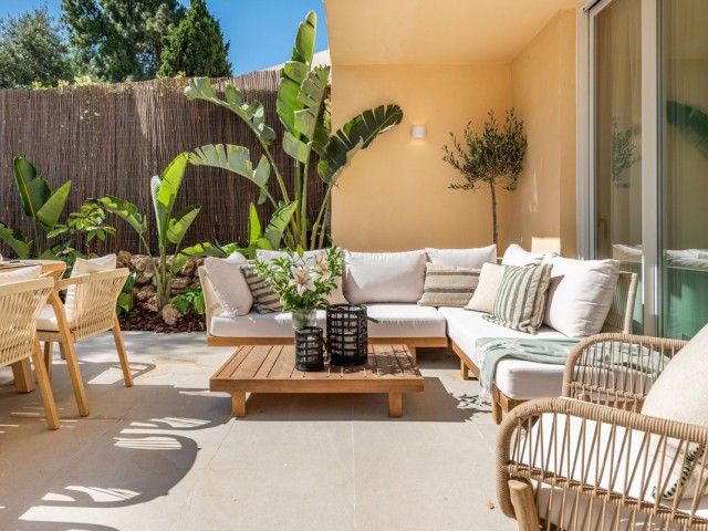 4 Schlafzimmer Reihenhaus in Nueva Andalucía