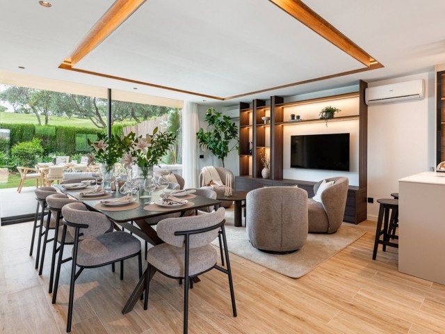 4 Schlafzimmer Reihenhaus in Nueva Andalucía