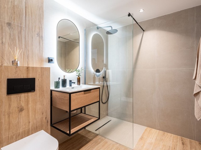 4 Schlafzimmer Reihenhaus in Nueva Andalucía