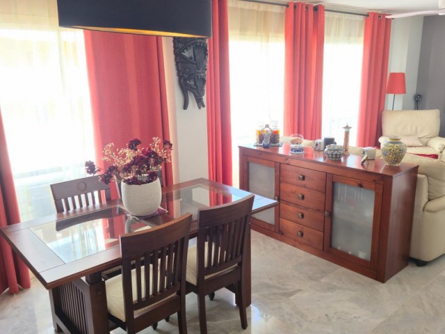 Penthouse avec 3 Chambres  à Torremolinos
