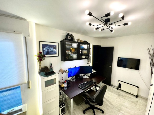 Penthouse avec 3 Chambres  à Torremolinos