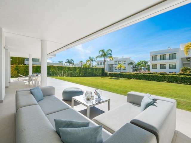 3 Bedrooms Apartment in Estepona