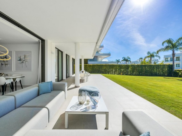 3 Bedrooms Apartment in Estepona