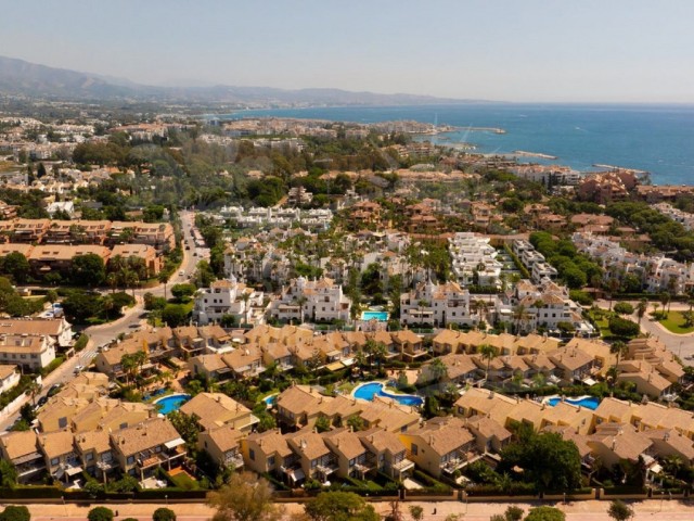 3 Bedrooms Townhouse in Puerto Banús