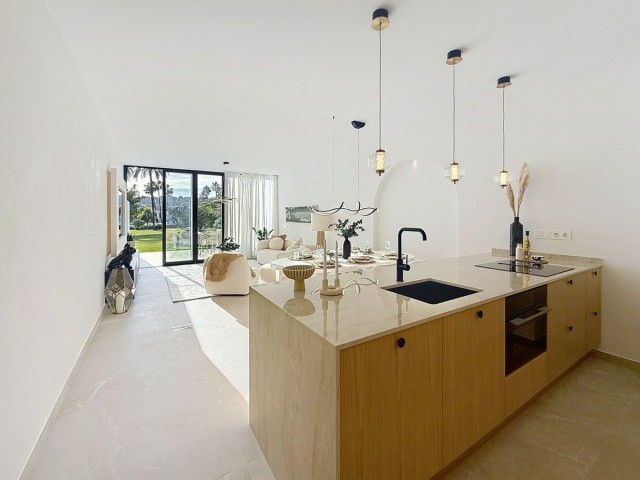 4 Bedrooms Townhouse in Nueva Andalucía