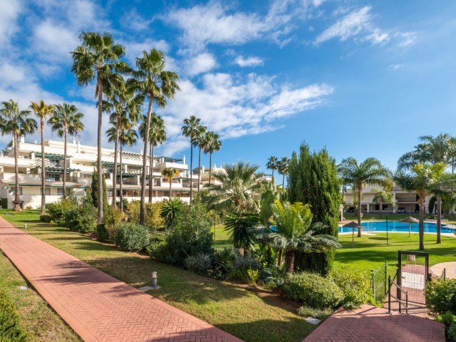 2 Bedrooms Apartment in Puerto Banús