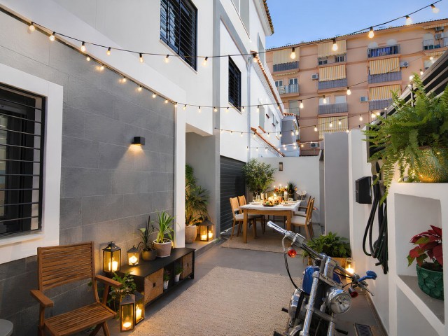 5 Bedrooms Villa in Fuengirola