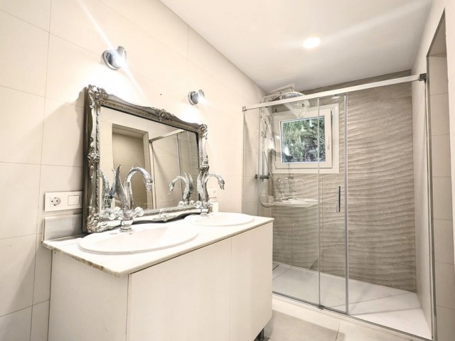 6 Bedrooms Villa in Mijas Costa