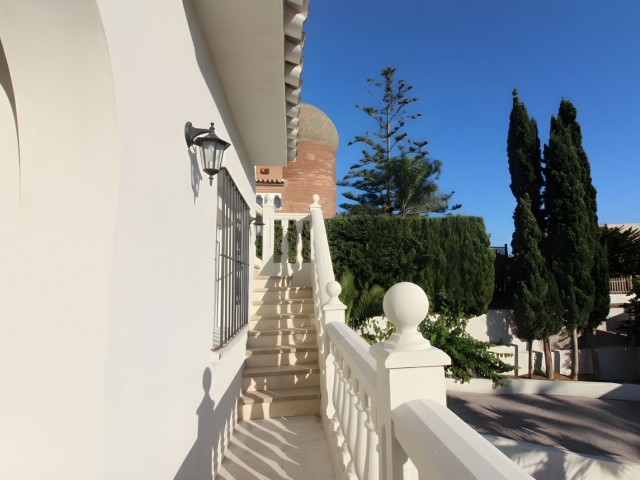 6 Bedrooms Villa in Mijas Costa