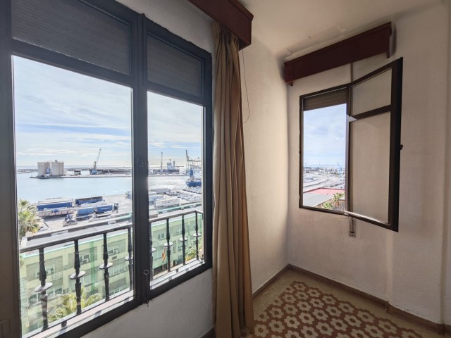 4 Bedrooms Apartment in Málaga Centro