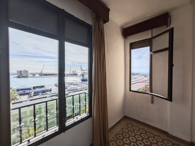 4 Bedrooms Apartment in Málaga Centro