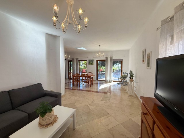 4 Bedrooms Villa in Estepona