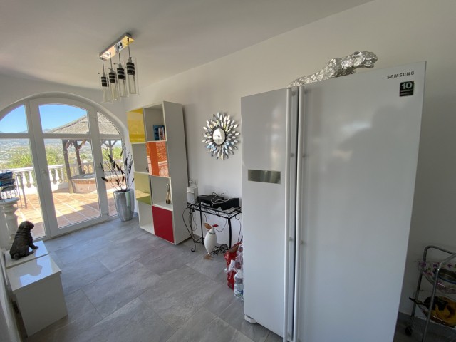 4 Slaapkamer Villa in Cerros del Aguila