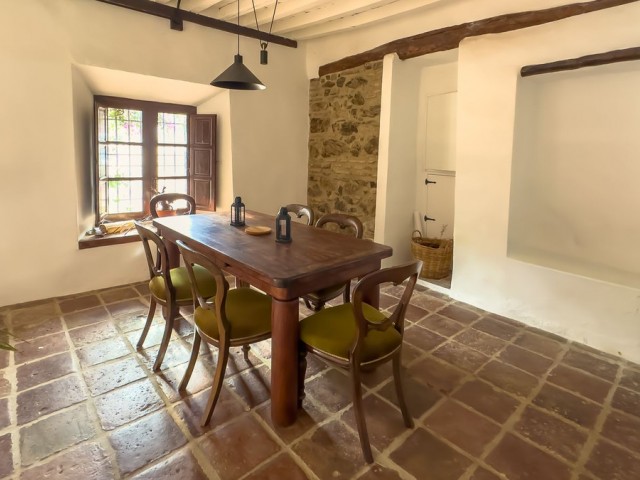 Villa avec 8 Chambres  à Montes de Málaga