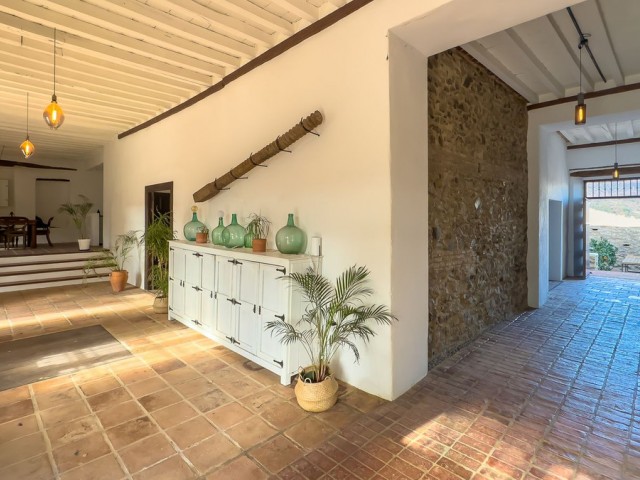 Villa avec 8 Chambres  à Montes de Málaga