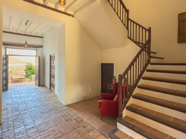 Villa avec 8 Chambres  à Montes de Málaga