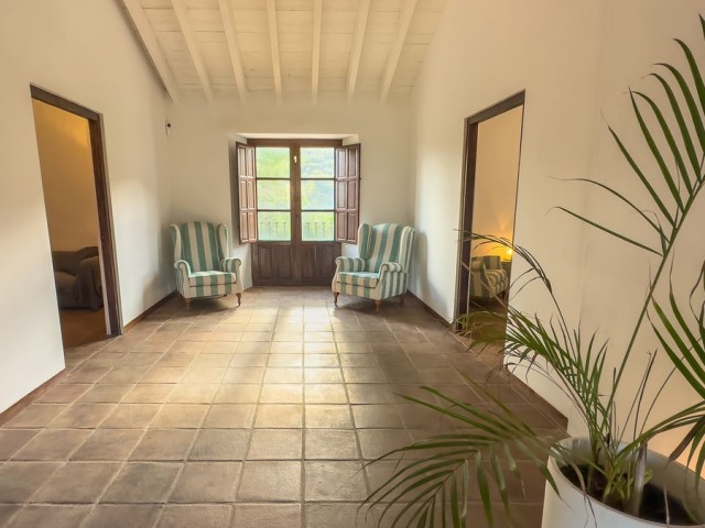 Villa avec 8 Chambres  à Montes de Málaga