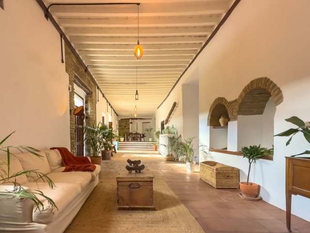 8 Makuuhuoneen Huvila Montes de Málaga