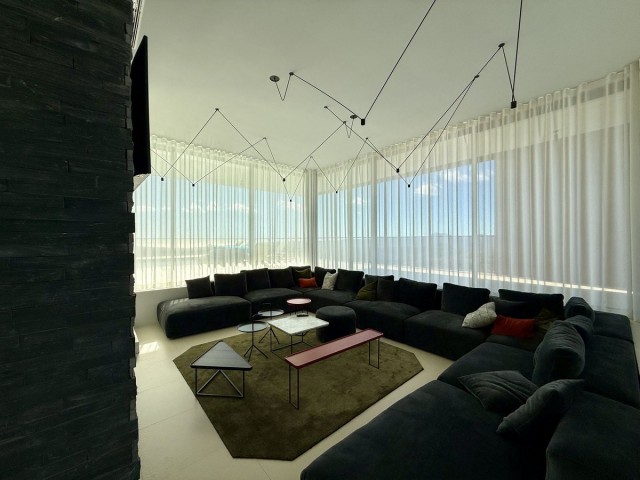 Villa con 4 Dormitorios  en Valtocado