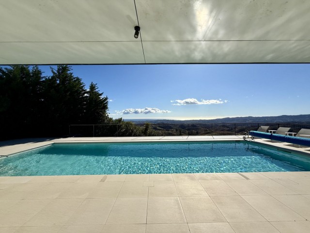 Villa con 4 Dormitorios  en Valtocado