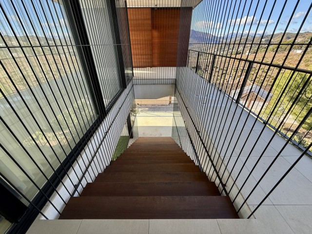 Villa con 4 Dormitorios  en Valtocado