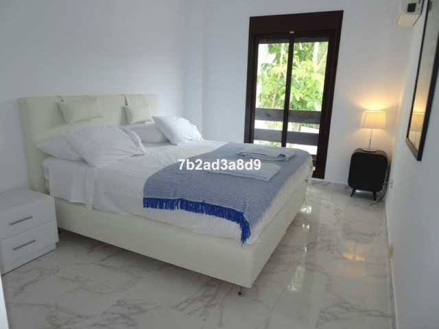 3 Bedrooms Apartment in Nueva Andalucía