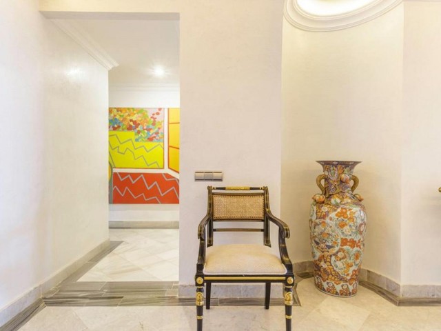 3 Bedrooms Apartment in Puerto Banús