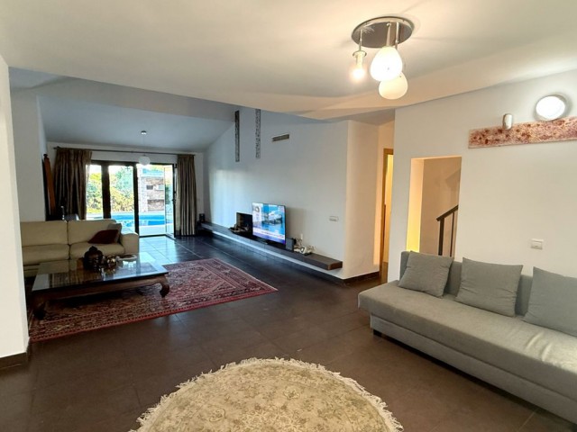 Villa avec 3 Chambres  à The Golden Mile