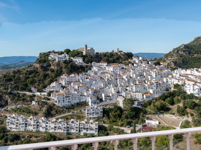 3 Makuuhuoneen Rivitalo Casares