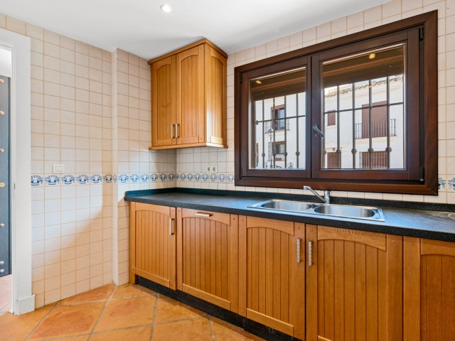 3 Bedrooms Townhouse in Casares