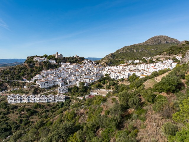 3 Bedrooms Townhouse in Casares