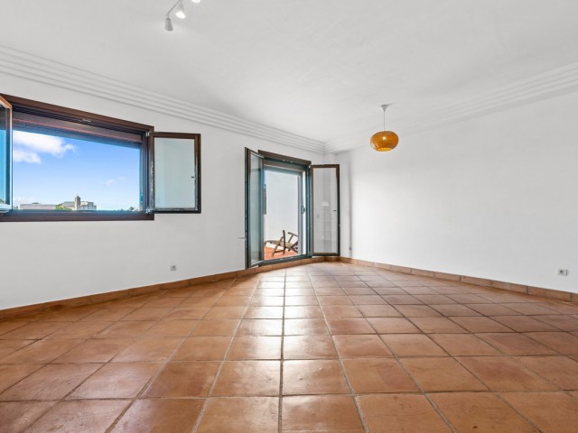 3 Bedrooms Townhouse in Casares