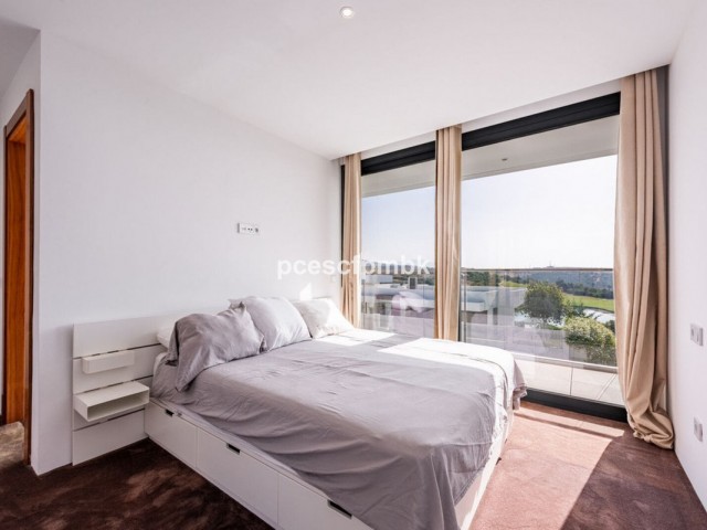 3 Sovrums Villa i Estepona