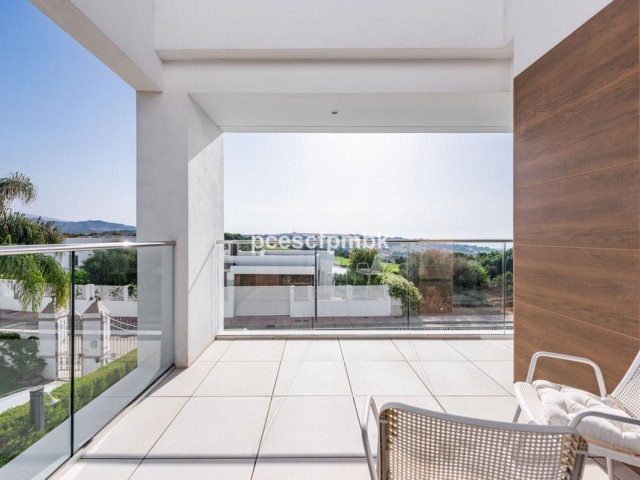 3 Sovrums Villa i Estepona