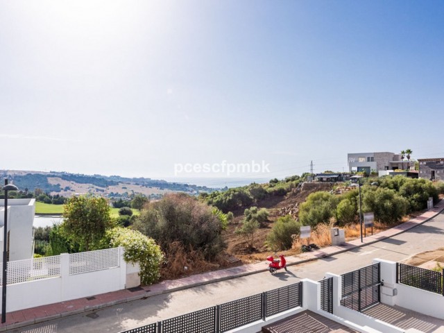 3 Sovrums Villa i Estepona