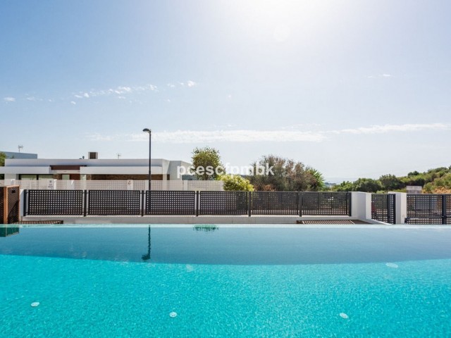 3 Sovrums Villa i Estepona