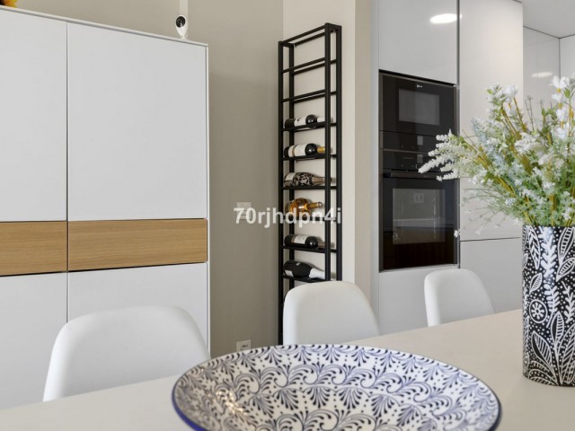 2 Bedrooms Apartment in Mijas