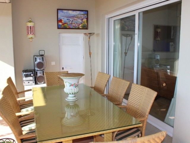 5 Bedrooms Villa in Estepona