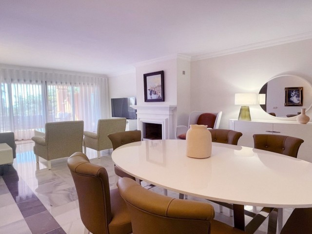 3 Bedrooms Apartment in Monte Halcones