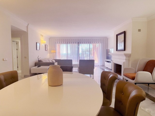 3 Bedrooms Apartment in Monte Halcones