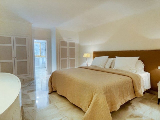 3 Bedrooms Apartment in Monte Halcones