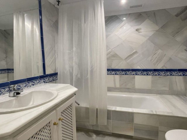 3 Bedrooms Apartment in Monte Halcones