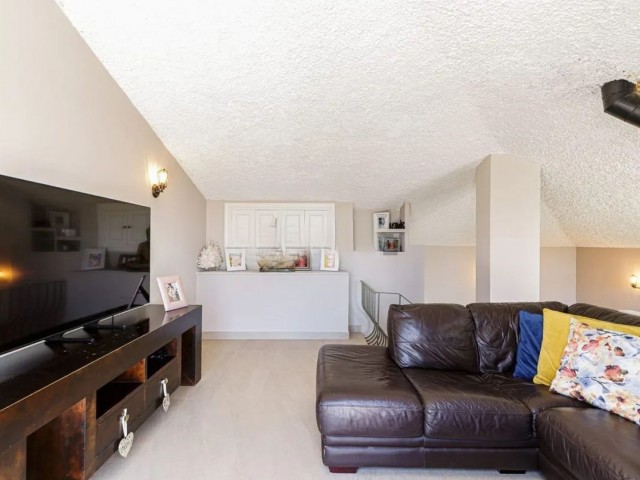 3 Bedrooms Townhouse in Estepona