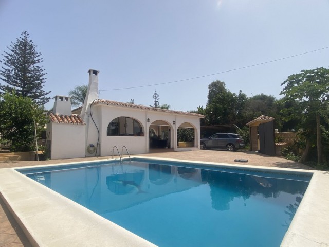 Villa, Elviria