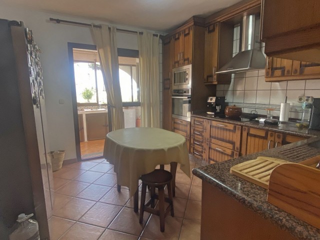 3 Makuuhuoneen Huvila Elviria