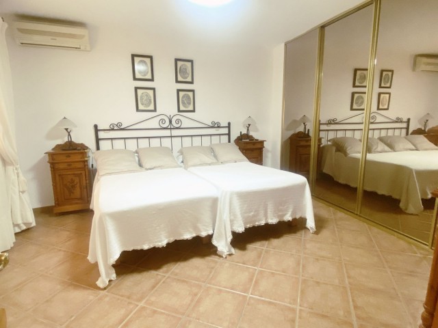 3 Makuuhuoneen Huvila Elviria