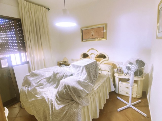 3 Makuuhuoneen Huvila Elviria