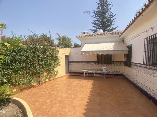 3 Makuuhuoneen Huvila Elviria