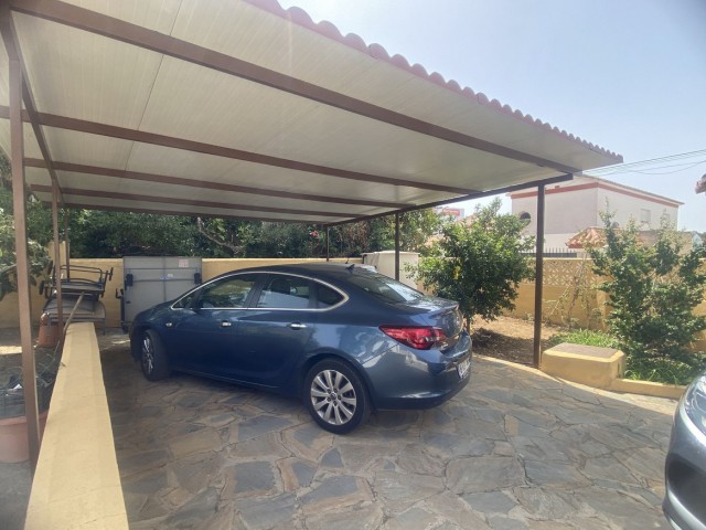 3 Makuuhuoneen Huvila Elviria