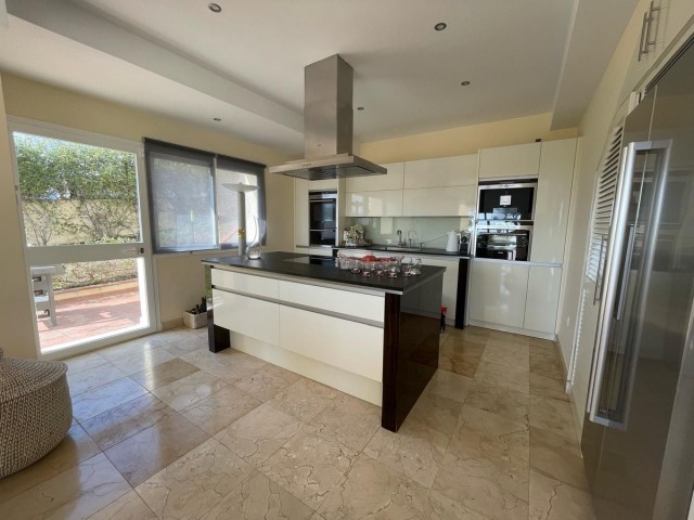 3 Slaapkamer Villa in Istán